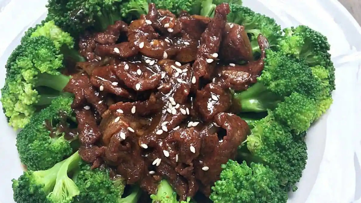 Resep Brokoli Sapi Lada Hitam - Selain Sehat, Hidangan Ini Juga Bergizi Tinggi, Wajib Dicoba!