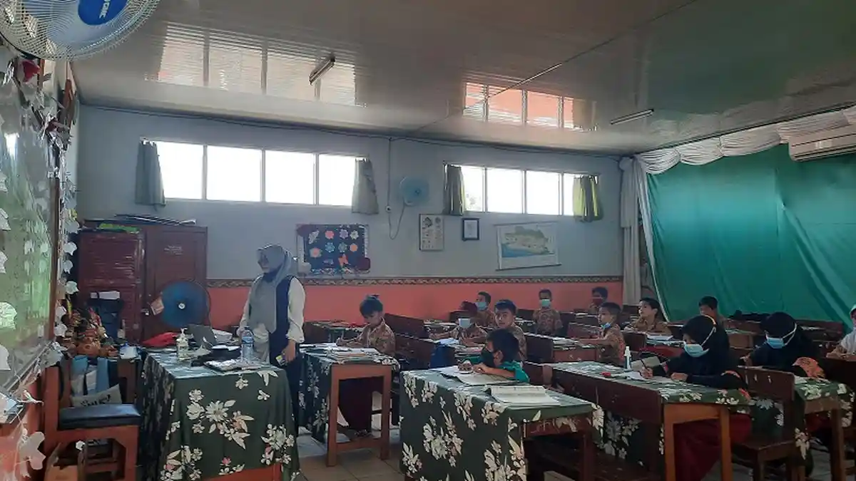 PTM Hari Pertama Berjalan Lancar, SDN Pabuaran 01 Bojonggede Terapkan Dua Sesi Pembelajaran