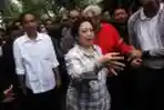 Jokowi Dampingi Megawati Nyoblos di TPS Kebagusan