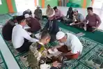 belajar-mengaji-Al-Quran-r.jpg