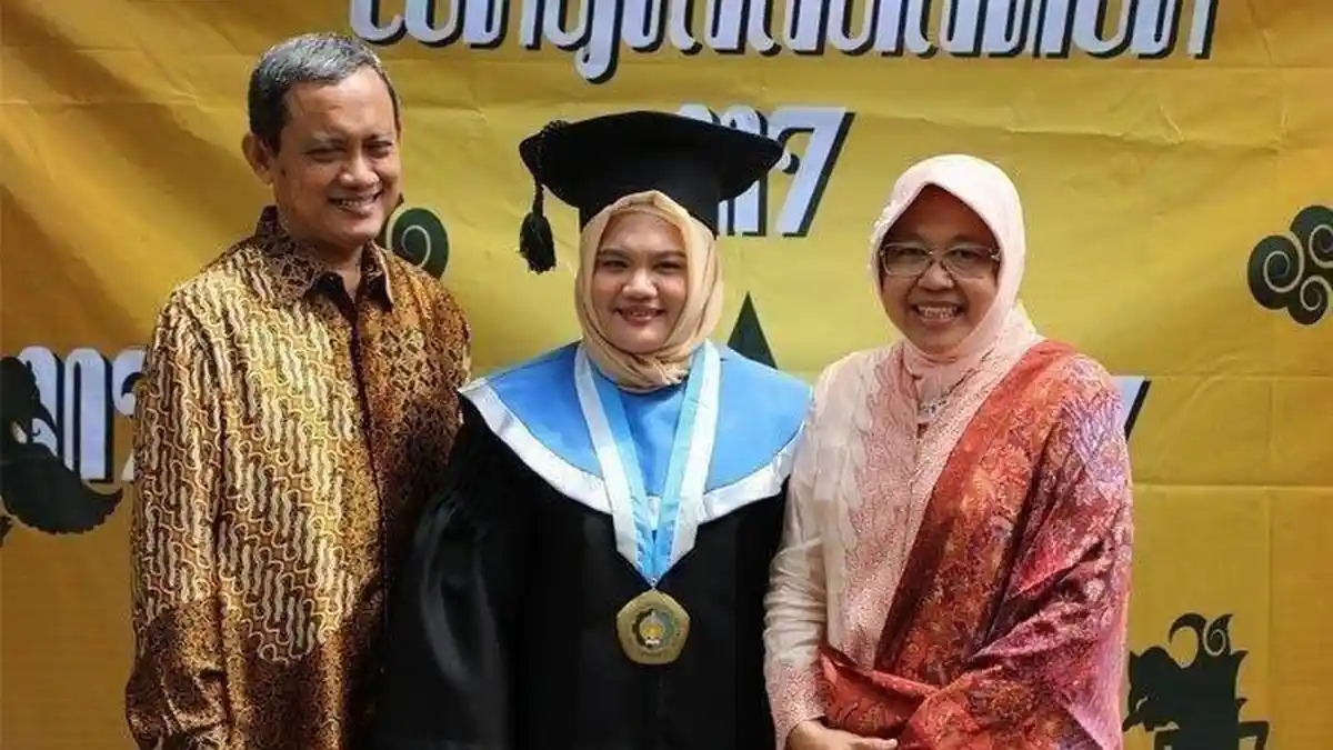 Profil Djoko Saptoadji, Suami Mensos Tri Rismaharini yang Jarang Disorot Publik