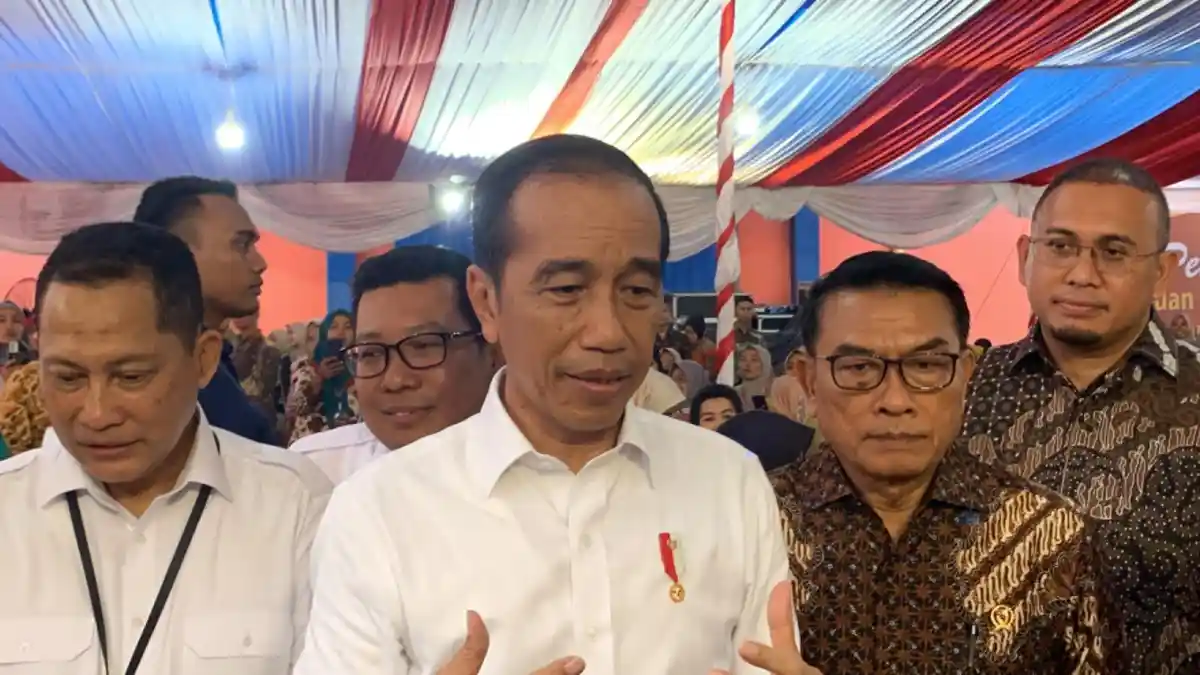Jokowi Enggan Bicara Banyak Terkait Politik saat di Padang, Sudah Sering Saya Ulang-Ulang