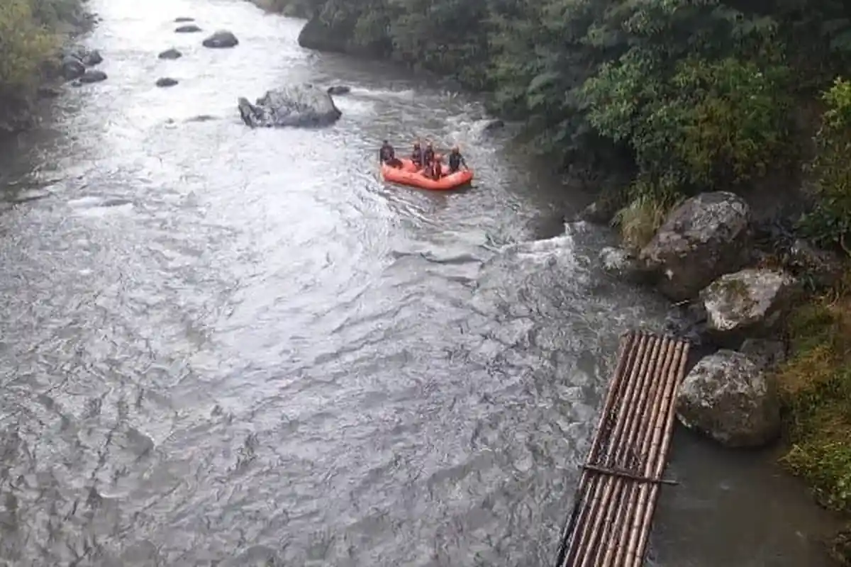 Pencarian Anggota TNI Yang Hilang di Sungai Maiting Diperluas Menjadi 20 Kilometer