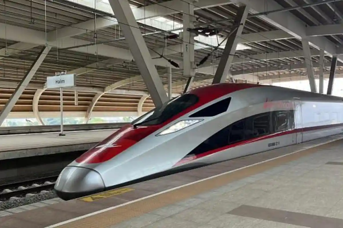 Presiden Prabowo Beresiko Terjerat Korupsi Imbas Utang Kereta Cepat Woosh Rp116 Triliun