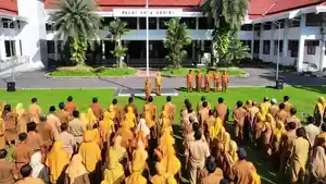 Suasana-ASN-Pemkot-Kediri-saat-mengikuti-apel.jpg