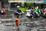 Banjir Cileuncang di Jalan Cubaduyut Raya