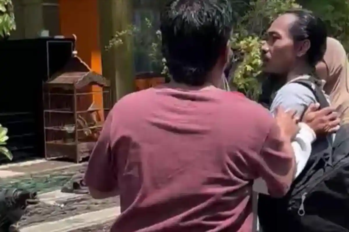 Mantan Kades Ditangkap, Warga Gresik Kejar Sisa Aset Desa Miliarder Yang Kini Bangkrut