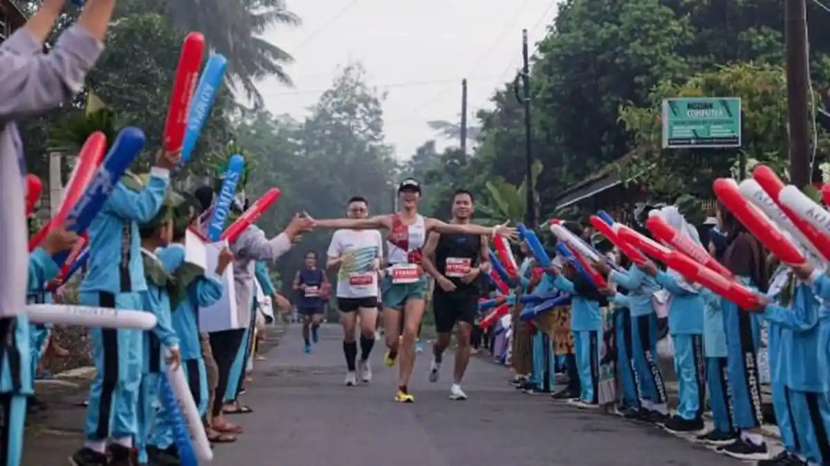 Borobudur Marathon 2022 Diikuti 4552 Pelari, Warga Antusias Berikan Semangat
