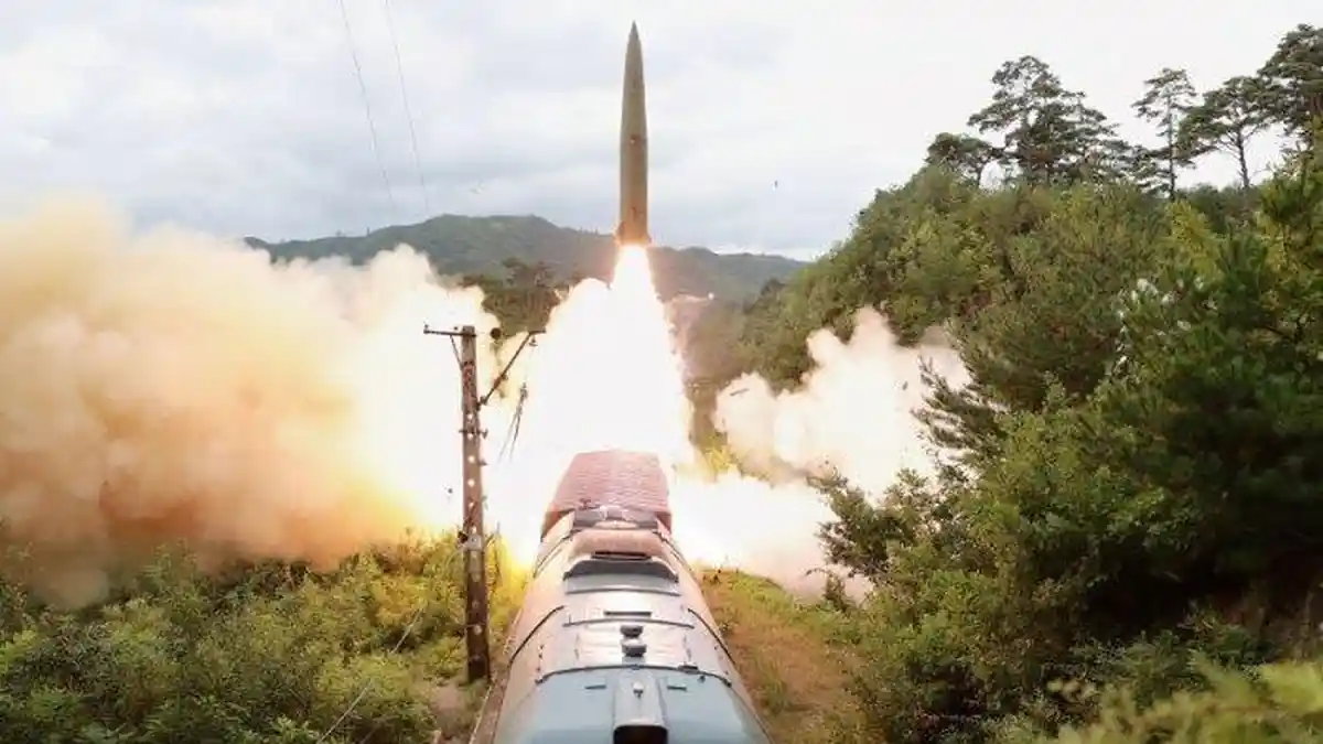 Penampakan Rudal Baru Korea Utara, Melesat Berkecepatan 800 Kilometer per Jam
