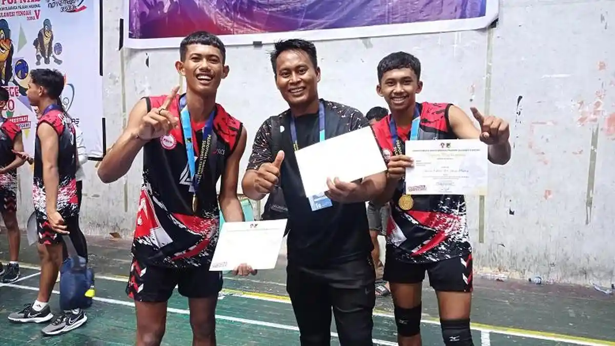 Atlet Volly Putra Sulteng Raih Medali Emas Pra Popnas 2022
