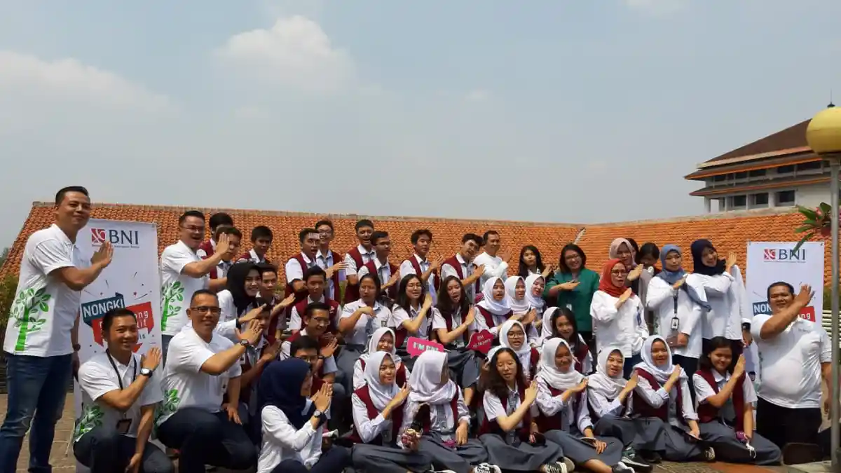 BNI Hangatkan Hari Pelanggan Nasional di Taruna Bakti, Gelar Nongki Bareng Millennials