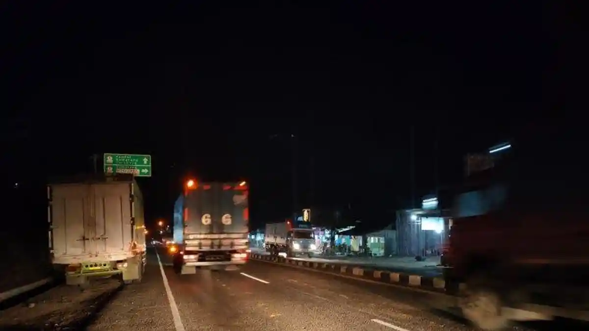Alas Roban Batang Terpantau Gelap Gulita