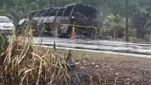 bus-als-kecelakaan-terbakar-di-muratara-07052026.jpg