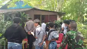 Belasan-pelajar-di-Kabupaten-Minahasa-Utara-di-jaga-9-Desa-Watutumou.jpg