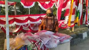 20250802_penjual-bendera-makassar.jpg
