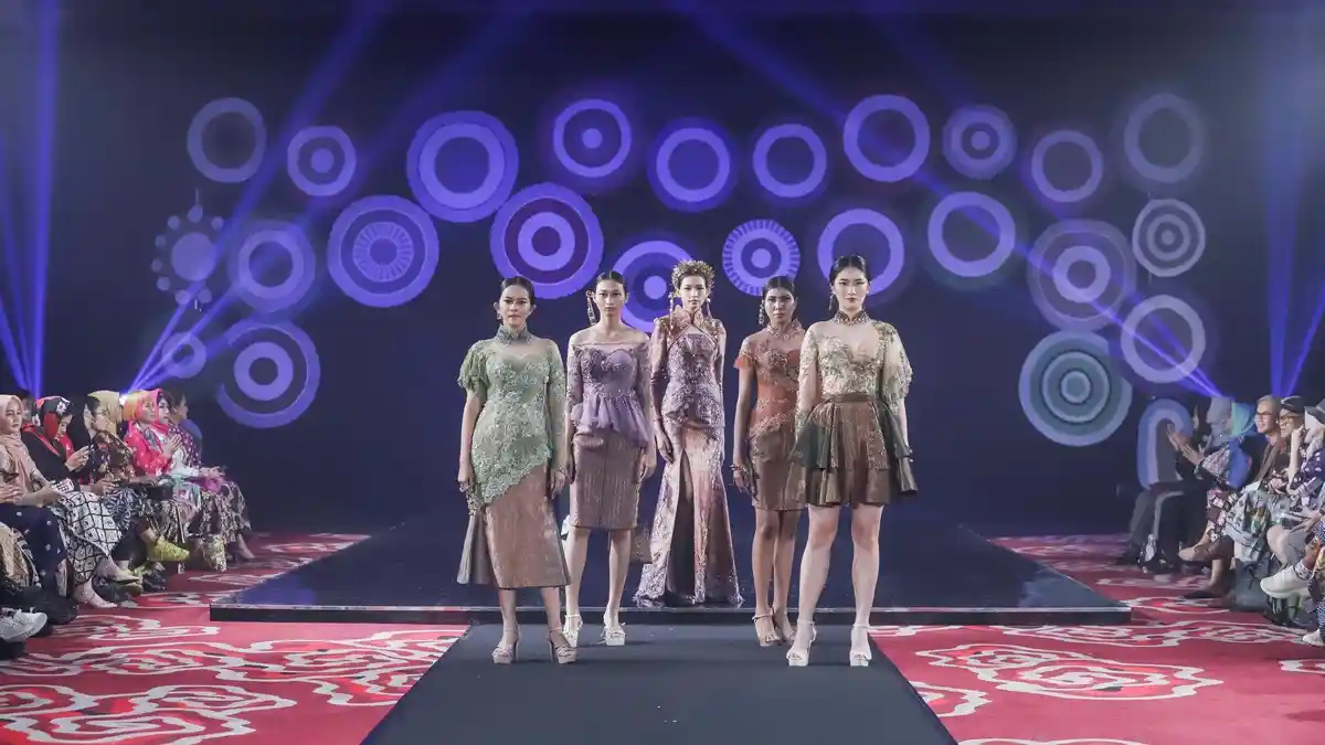 Dari Jogja, IFC Usung Semangat Menduniakan Fashion Indonesia Berbasis Wastra Nusantara
