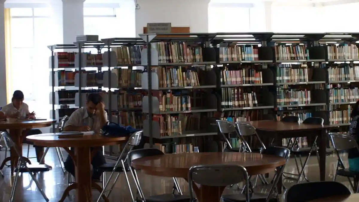 Ingin Membaca dan Cari Referensi? Ini Perpustakaan di Kota Samarinda yang Bisa Kamu Kunjungi