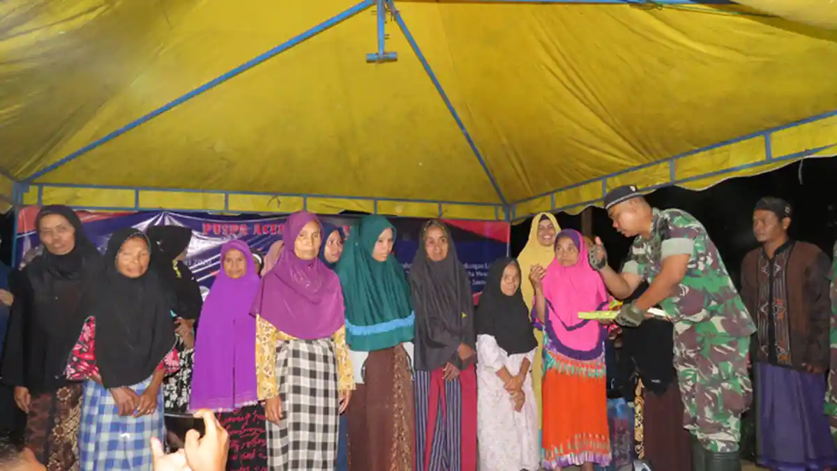 Puspa Aceh Keumalahayati Santuni Janda dan Lansia di Nagan Raya