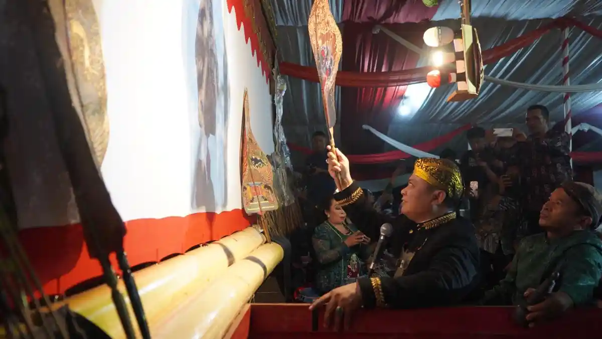 HUT TNI Ke-78 Korem 042/Gapu Gelar Penampilan Wayang Kulit Serentak di 78 Lokasi