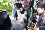 dua-mantan-gubernur-pemakaman-Nurwiyatno.jpg