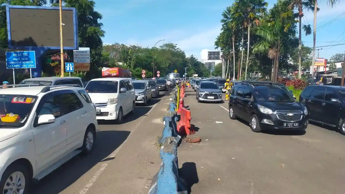 Libur Panjang Imlek 2023, Puncak Bogor Mulai Diserbu Kendaraan Sejak Pagi Ini