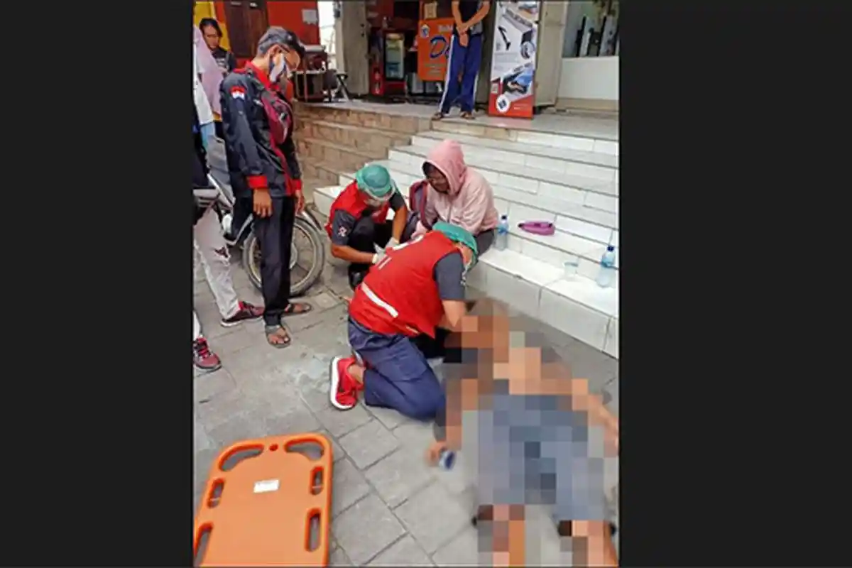 Laka Lantas di Jalan Teuku Umar Barat Denpasar, Seorang Pria Sempat Pingsan dengan Kondisi Lemah