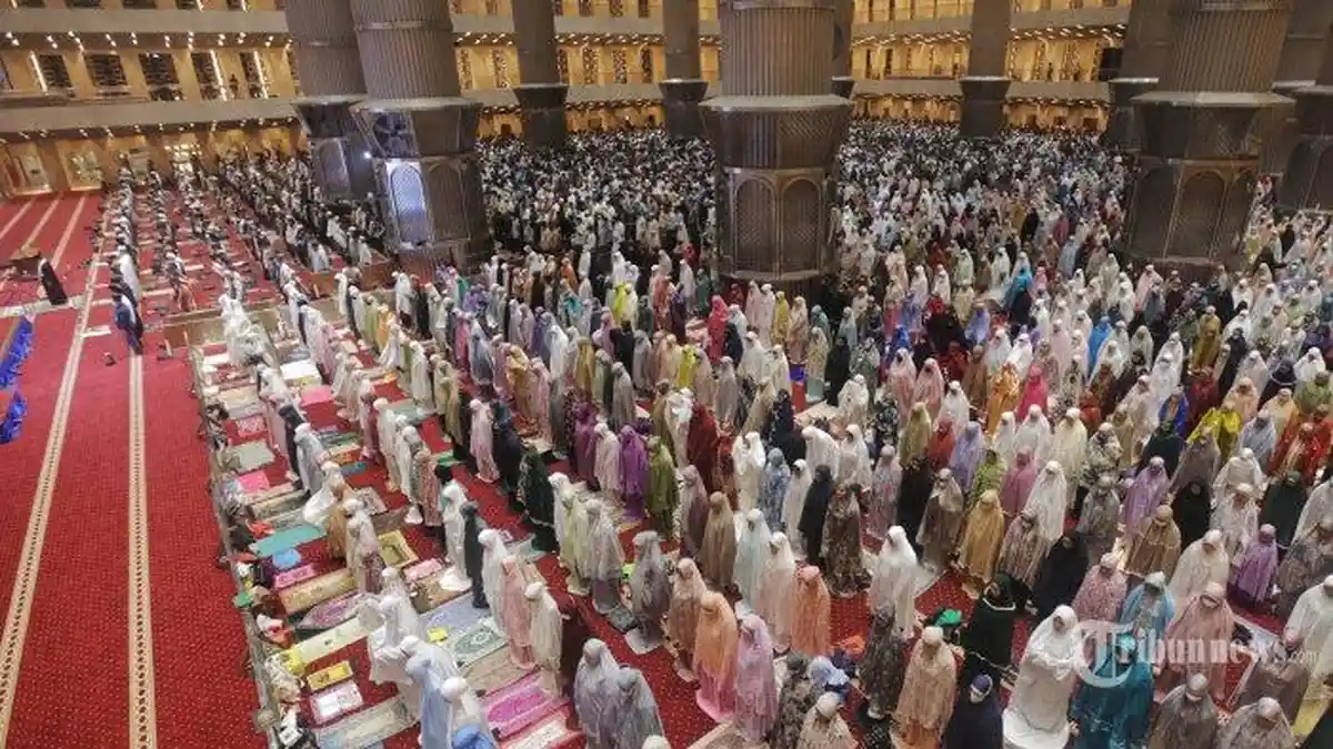 Panduan Sholat Tarawih Saat Ramadhan 2025, Beserta Doa Kamilin dan Doa Witir dengan Tulisan Latin