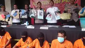 tersangka-kasus-judi-di-tulungagung.jpg
