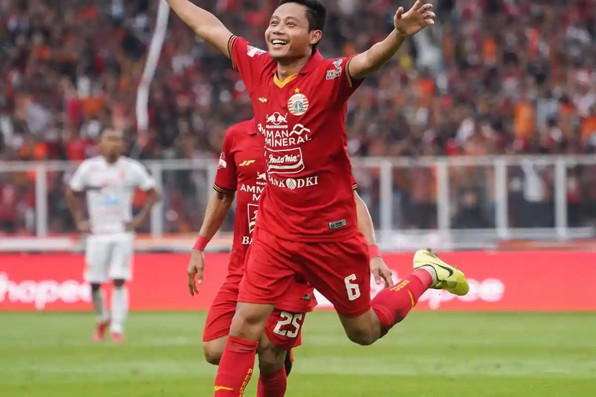 Perjalanan Pahit Evan Dimas Darmono Jadi Pemain Profesional, Pernah Ganjal Sepatu dengan Kain