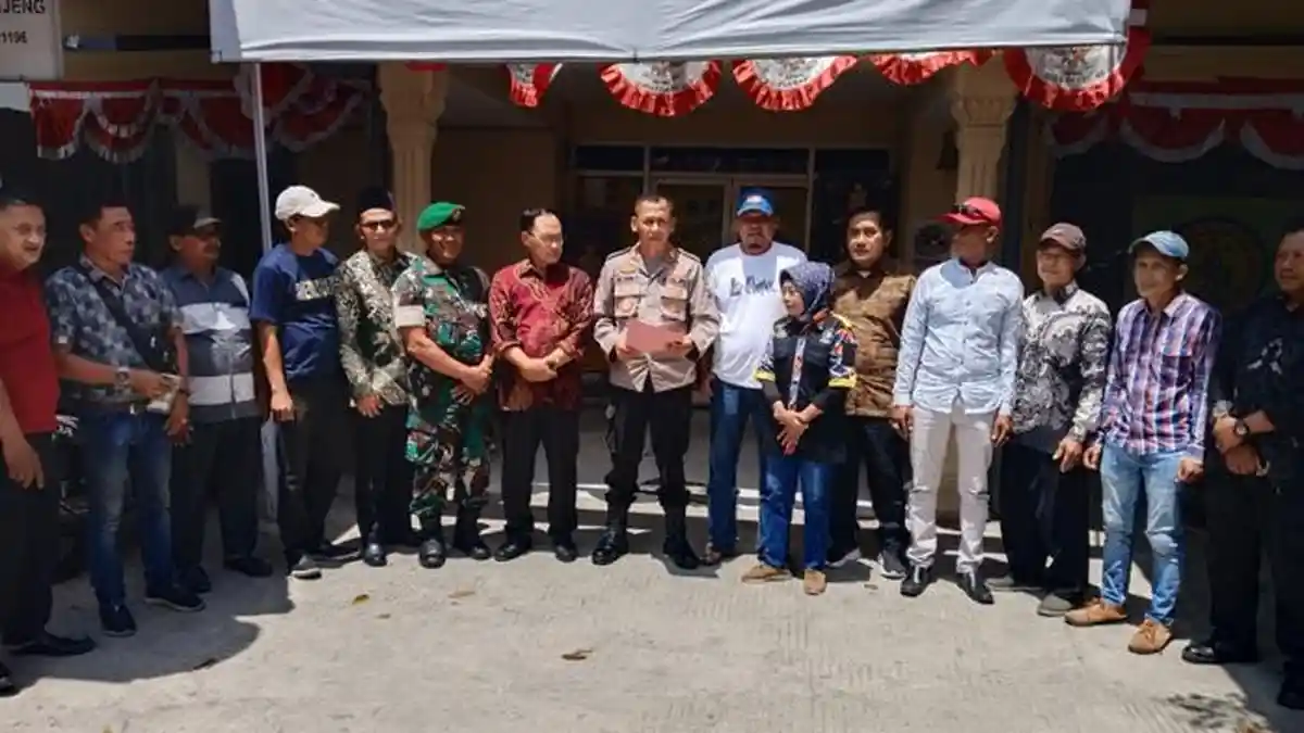 Cegah Aksi Anarkis, Warga dan Aparatur Pemerintahan Kompak Ikrarkan 'Jogo Gresik'