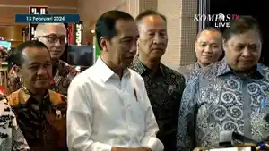 Jokowi-usai-menghadiri-pembukaan-Indonesia-International-Motor-Show-IIMS-2.jpg