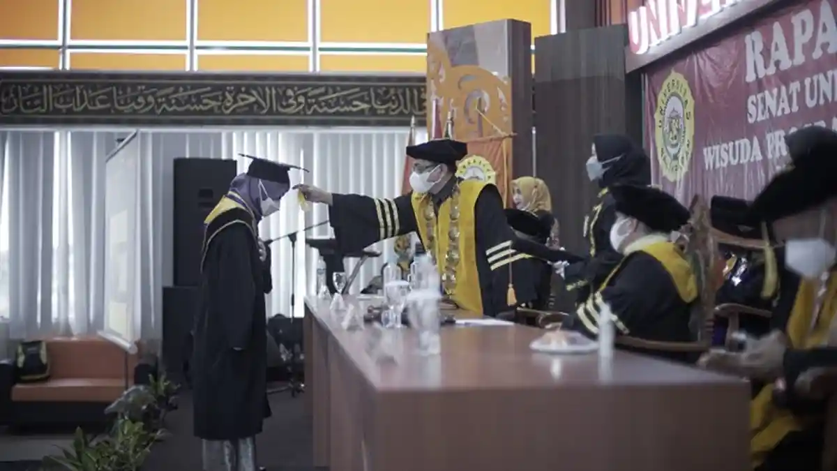 Cara Menulis Gelar Pendidikan Disertai Nama Lengkap, untuk Jenjang D1 hingga S3
