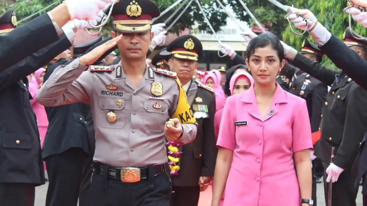 57 Personel Polres Maros Naik Pangkat, 4 Orang Pensiun