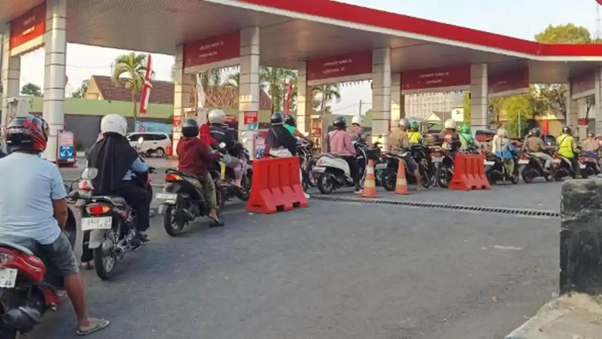 Pasokan Pertalite Jember Naik 20 Persen, Antrean SPBU Mulai Normal