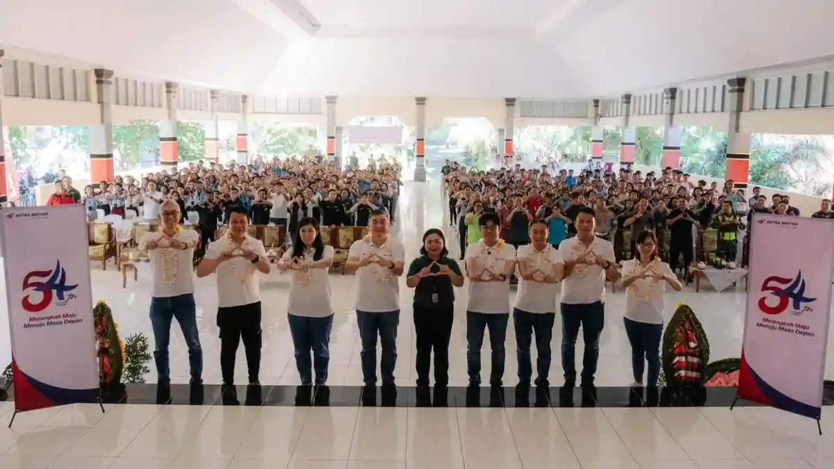 Astra Motor Libatkan Siswa-Siswi SMAN Bali Mandara Peduli Lingkungan