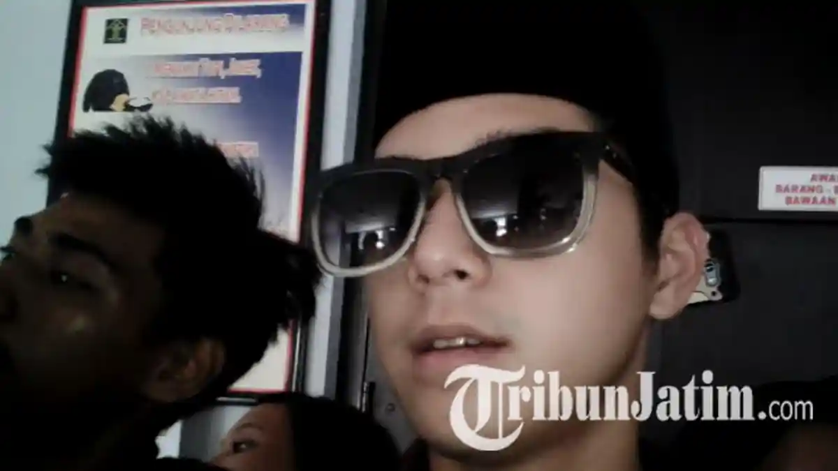 Al Ghazali dan Dul Jaelani Datang ke Rutan Medaeng, Pengunjung Berdesakan Ingin Lihat dari Dekat