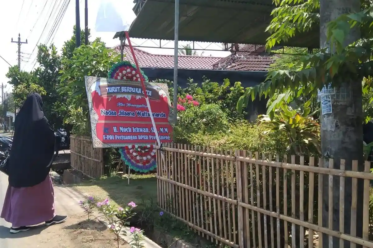 Mahasiswa Unnes yang Jatuh di Paragon Mall Semarang Dimakamkan di Cilacap