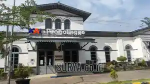 Foto-Ilustrasi-Stasiun-Probolinggo-tampak-dari-luar.jpg