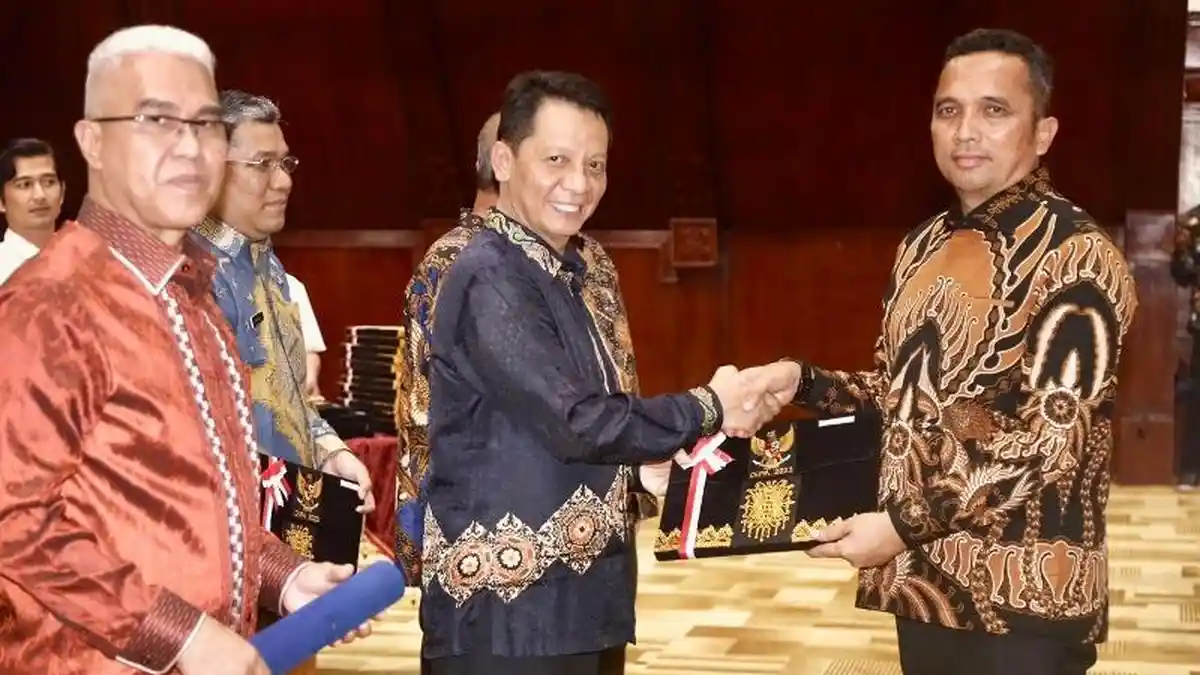 Pj Wali Kota Sabang Terima Penghargaan WTP Ke-10 Kali Berturut-Turut
