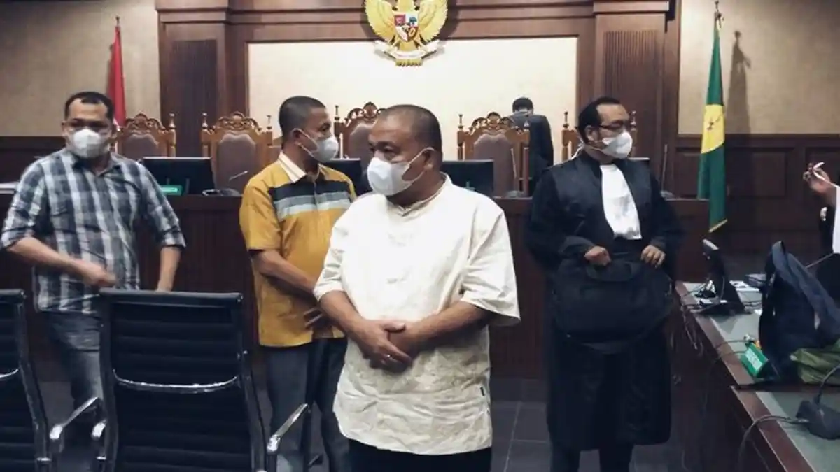 Didakwa Terima Suap, Bupati Nonaktif Langkat: Kita Tunggu Nanti