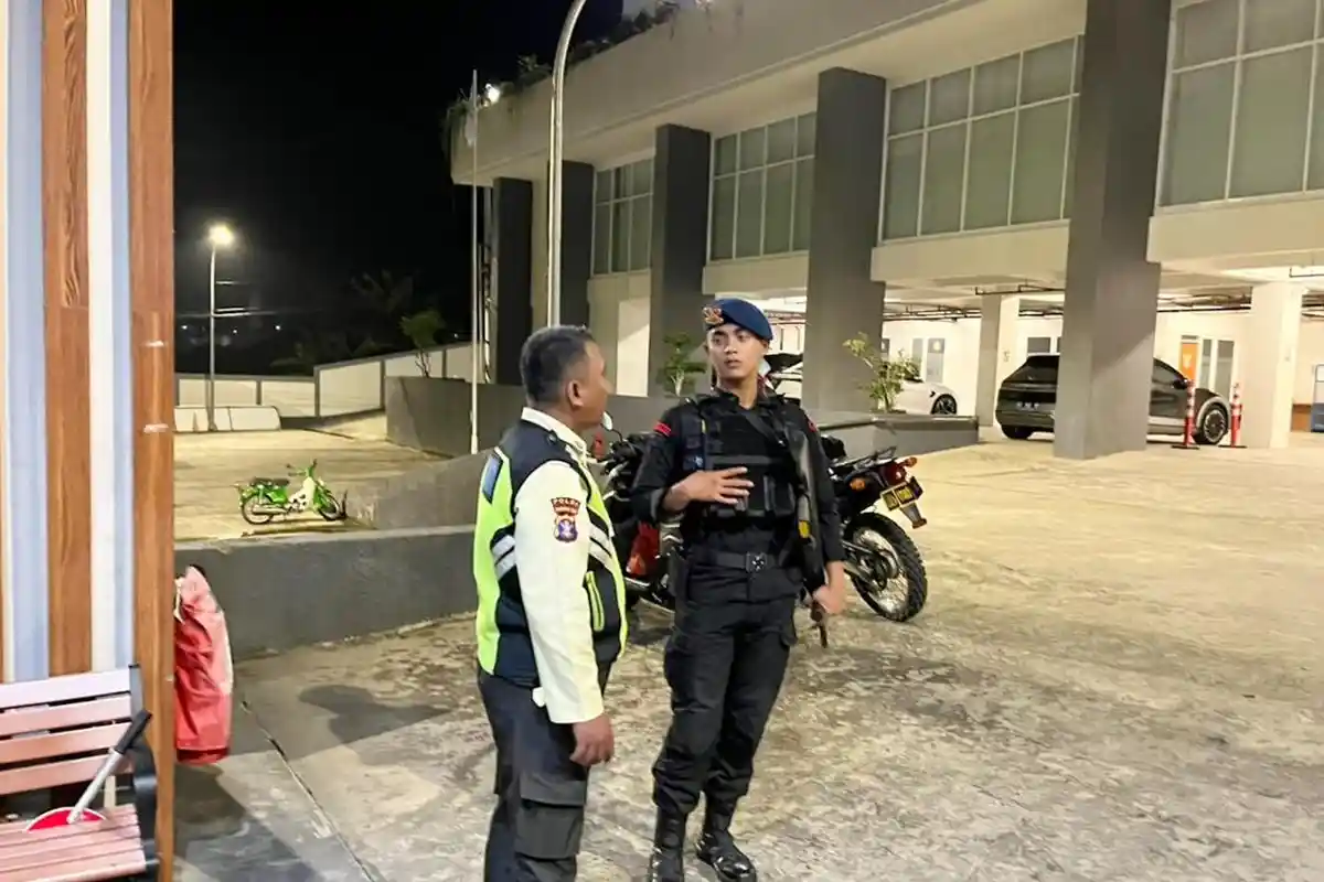 Jamin Keamanan saat Malam Hari, Detasemen Gegana Brimob Kaltim Patroli Obyek Vital di Balikpapan