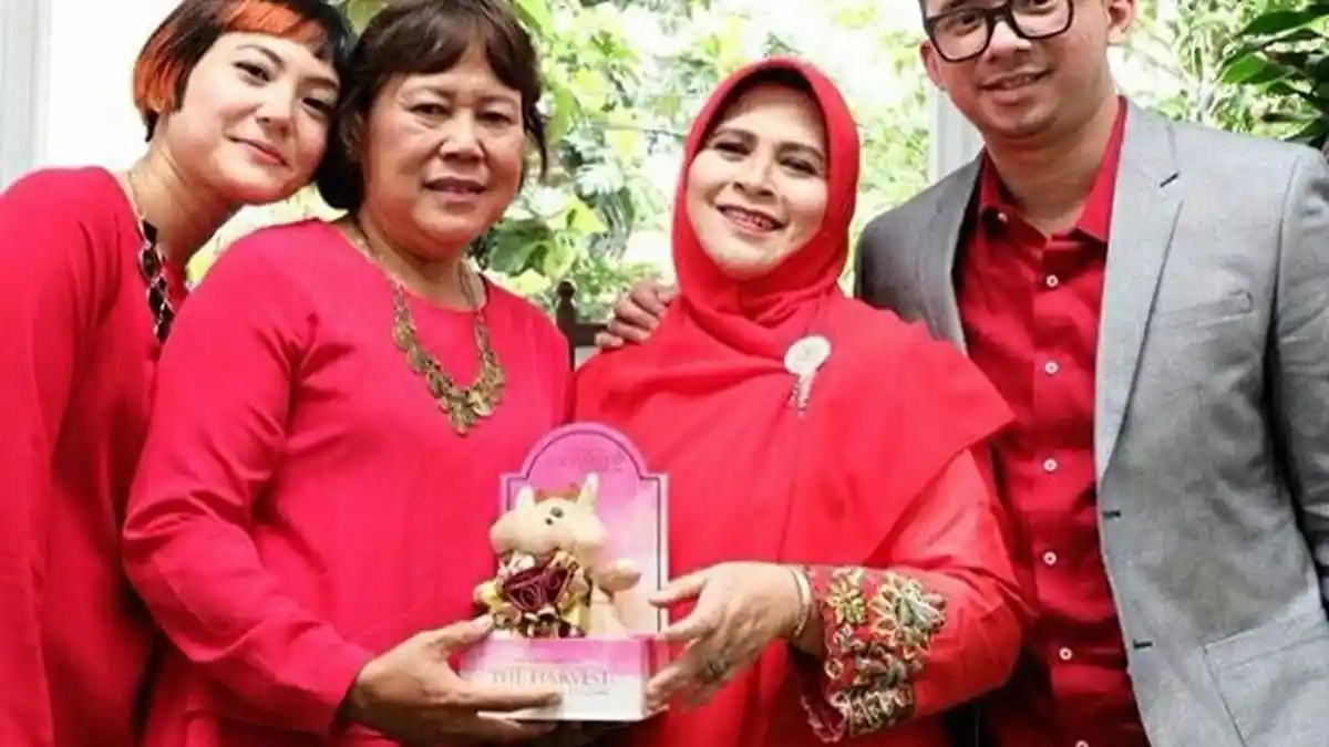Dilamar Ahmad Gussaoki, Poppy Sovia Siap Nikah Tahun Depan
