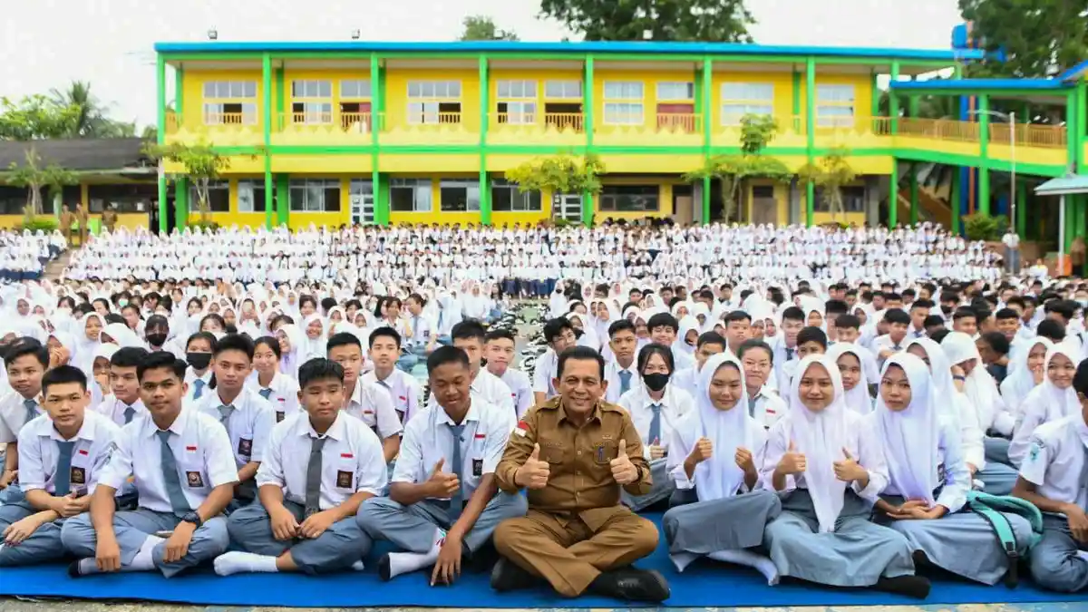 Gubernur Kepri Benahi Layanan Pendidikan, Ada Bantuan Seragam dan SPP Gratis