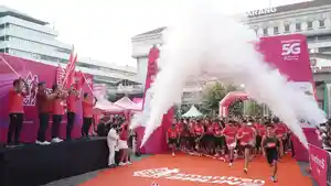 FUN-RUN-Ribuan-peserta-mengikuti-SMARTFREN-Fun-Run-Semarang.jpg
