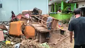 Kondisi-di-Cisolok-Sukabumi-setelah-terjadi-banjir-bandang.jpg