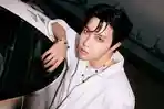 Jelang-debut-solo-J-Hope-BTS-yang-dijadwalkan-pada-Jumat-1572022.jpg