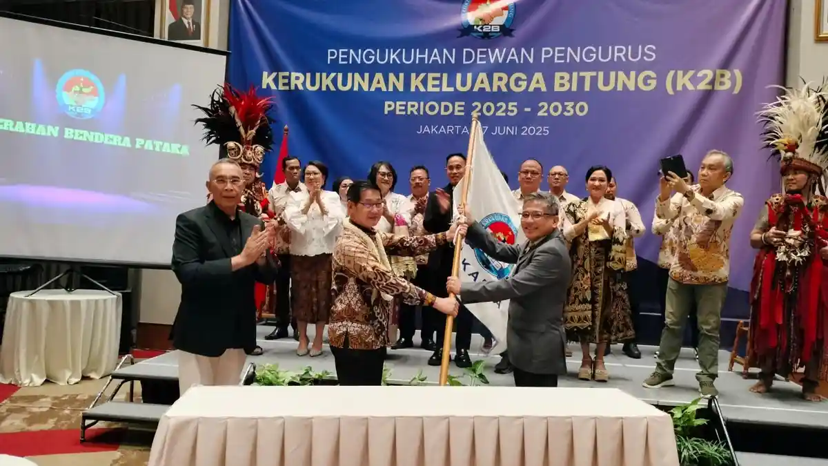 Wali Kota Bitung Hengky Honandar Hadiri Pengukuhan Pengurus Baru K2B Periode 2025–2030 di Jakarta