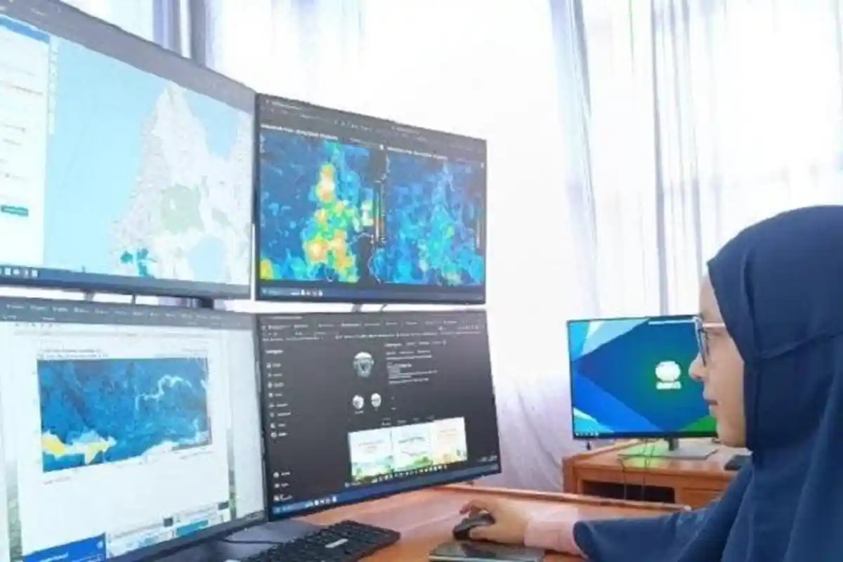 BMKG Peringatkan Banjir Rob di Sejumlah Wilayah di Sulbar, Waspada Hingga 4 Desember