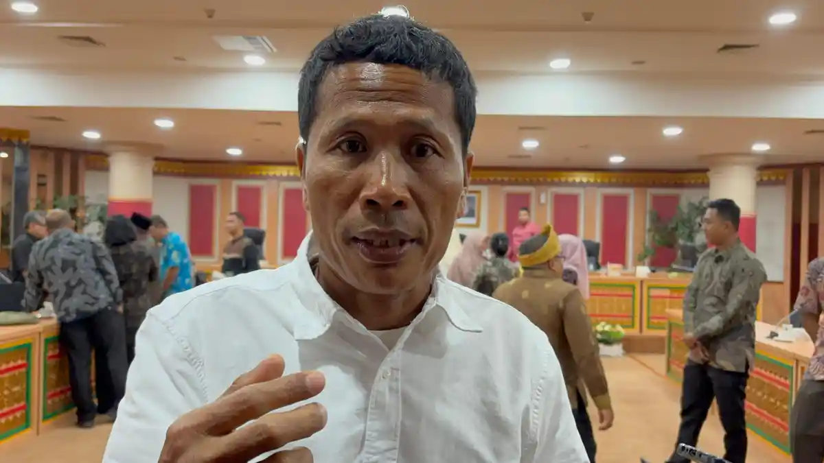 Eet Kirimkan Doa Untuk Abdul Wahid dan SF Hariyanto Agar Kompak