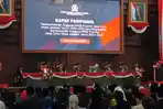 Suasana-rapat-paripurna-dengan-agenda-pelantikan-anggota-DPRD-Jatim-periode-2024-2029.jpg